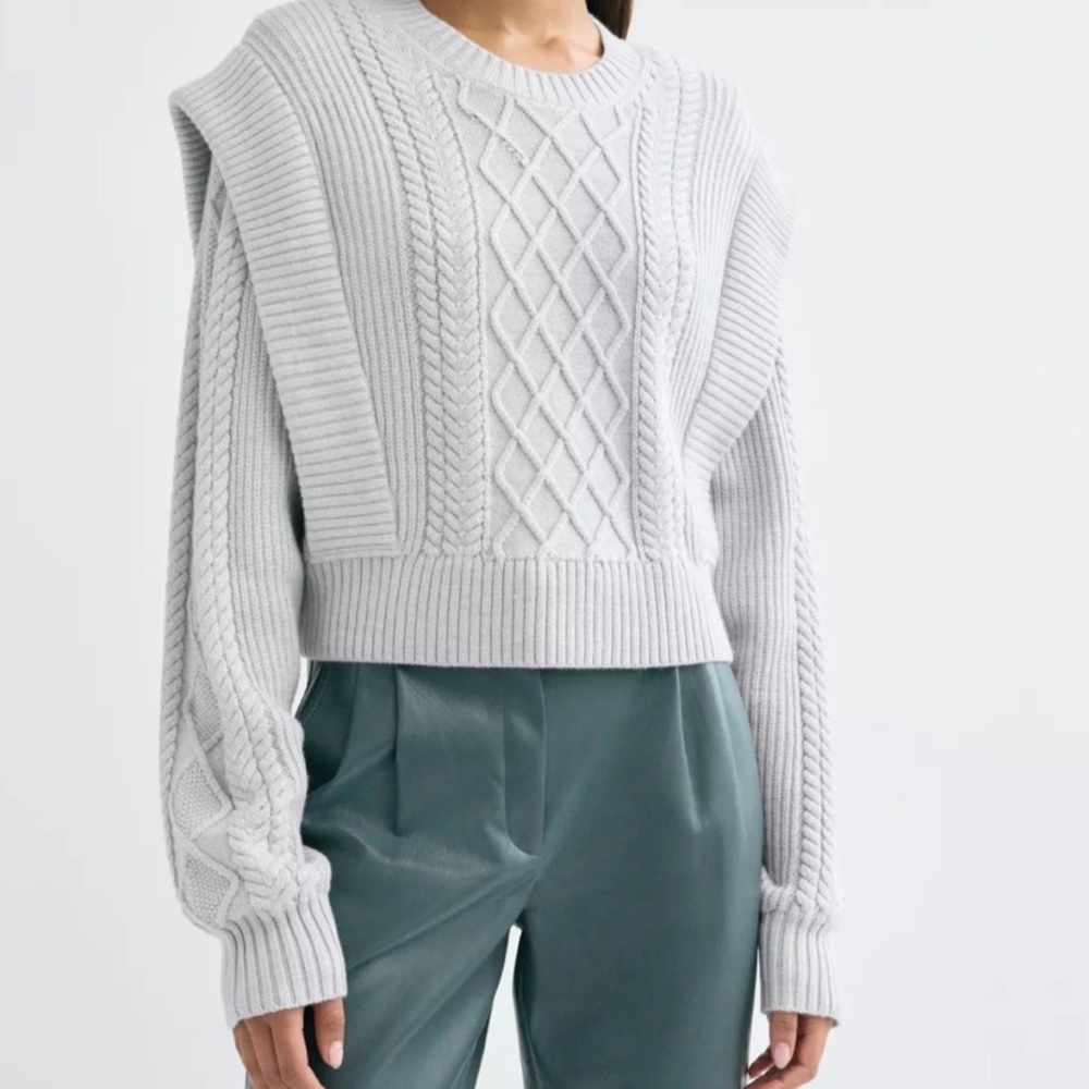 BABATON SEEK CABLE KNIT SWEATER WITH SHOULDER PADS SIZE XS